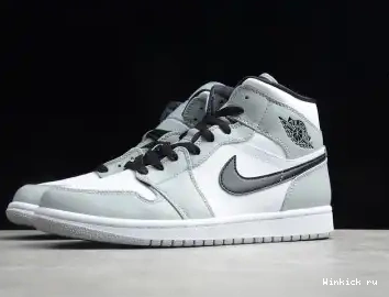 LIGHT JORDAN SMOKE 1 MID GREY AIR 0501